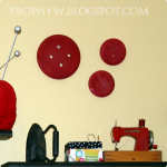 button wall decor