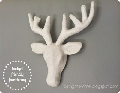 Inexpensive & Festive Deer Head Wall Decor