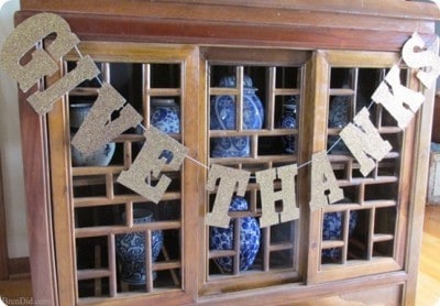 “Give Thanks” Thanksgiving Glitter Banner