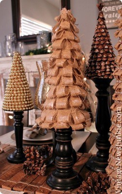 5-Minute Loopy Burlap Christmas Tree