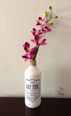 DIY Vintage Graphic Vases