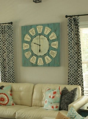Make Your Own Pallet Wall Clock