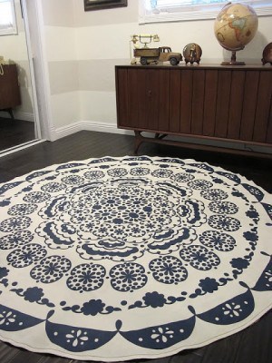 Make a Mandala Rug from a Table Cloth
