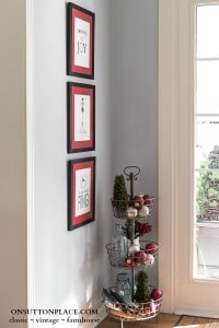 11 House Warming Christmas Decorations for Walls - KnockOffDecor.com
