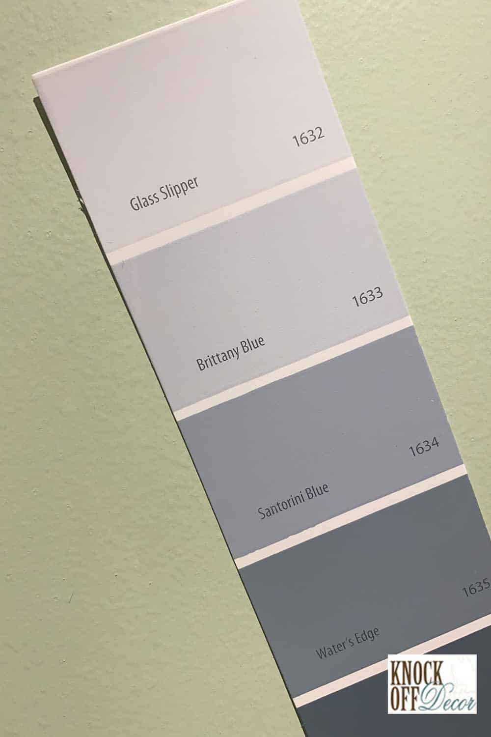 Benjamin Moore Glass Slipper 1632 The Powder Blue for Effortless