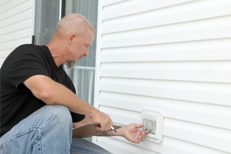 Outdoor Outlet Not Working? 3 Quick Fixes to Try Now