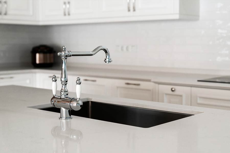 emergency plumber vs regular plumber hdr