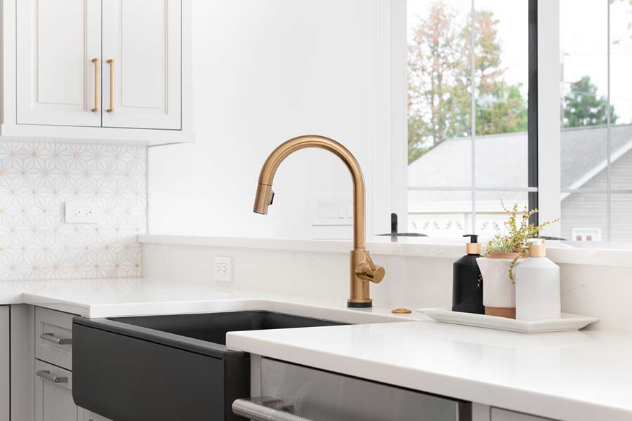 homeowner plumbing service tips hdr